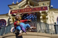 Main Street, USA in Disneyland Paris during Easter, as discussed in episode 12 of Zip-A-Dee-Doo-Pod: An Unofficial Disney Podcast by Aaron Wallace